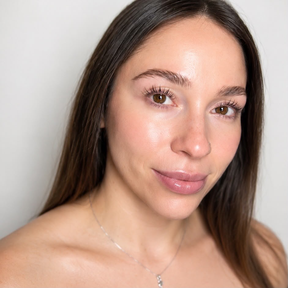 Después de transformación de mirada en Barbara Studio